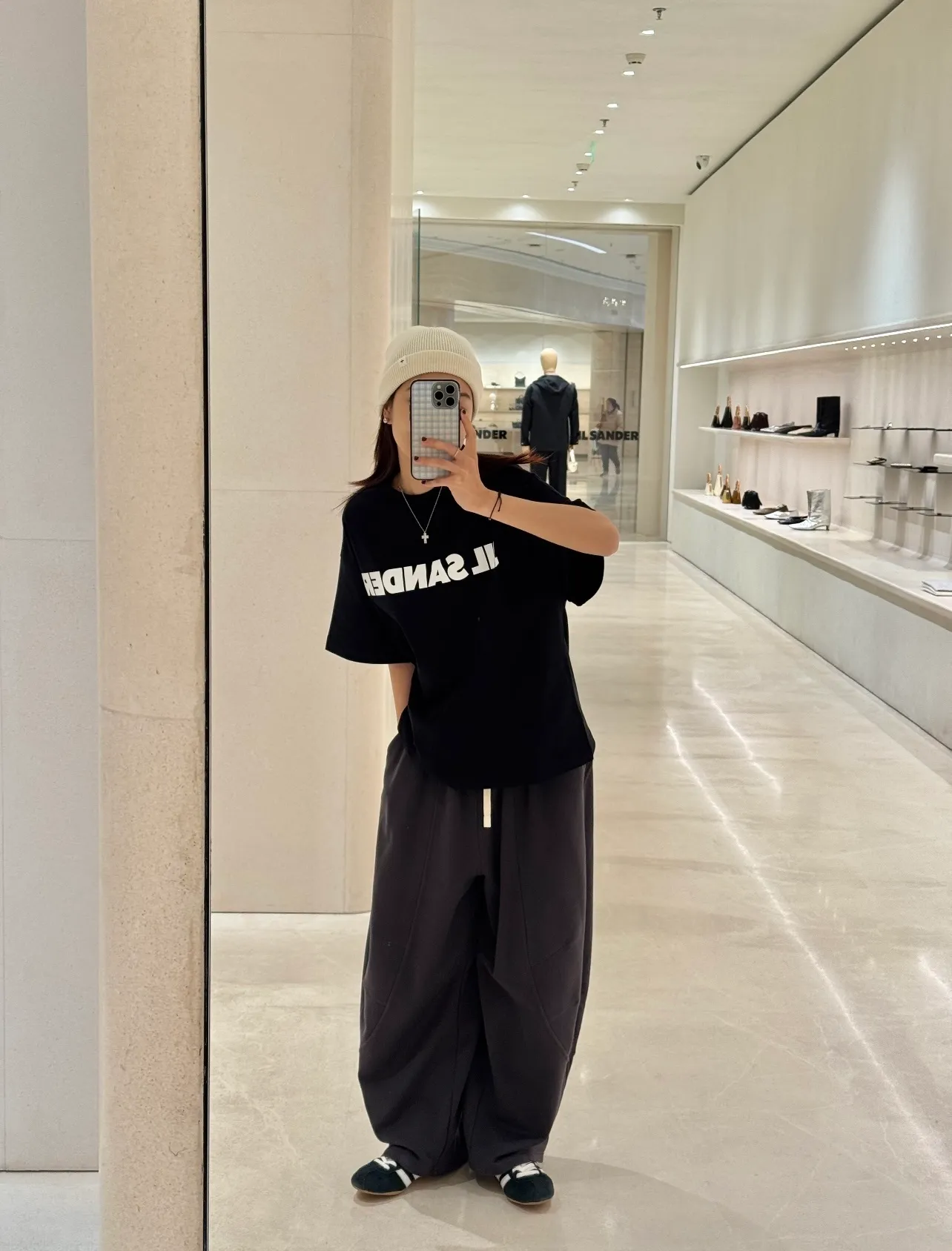 New color matching Black In Stock🚨🚨 New Black White J 9890#JIL SANDER Capsule Series minimalist letter logo printed short-sleeved T-shirt Black White Light Gray Pink Royal Blue SML
